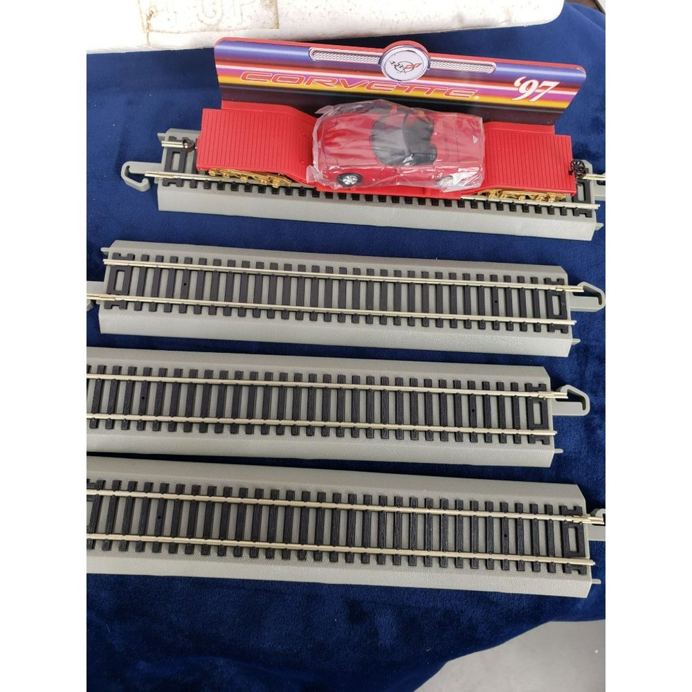 HAWTHORNE VILLAGE BACHMANN HO TRAIN‎ SET FLAT CAR 1997 CORVETTE 50TH ANNIVERSARY - Picture 9 of 12